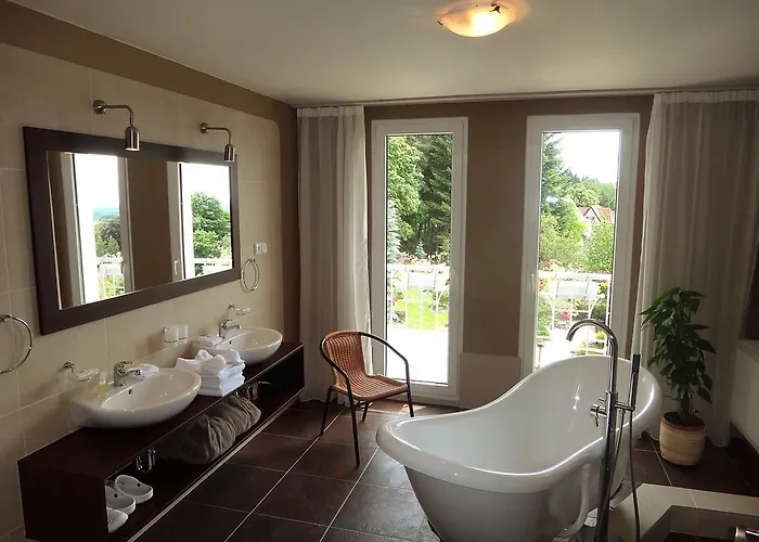 Boutique Swisshouse 4*