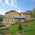 Boutique Swisshouse 4*