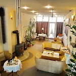 Hotel Boutique Swisshouse 4*