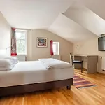 Boutique Swisshouse Hotel