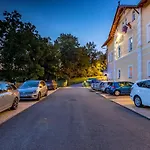 Boutique Swisshouse Hotel 4*
