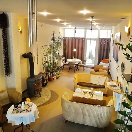 فندق Boutique Swisshouse 4*