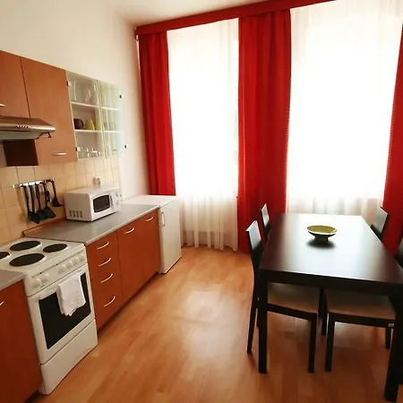 Boutique Swisshouse Hotell 4*