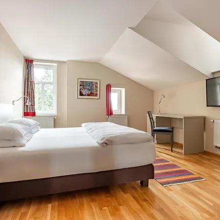 Boutique Swisshouse Hotell