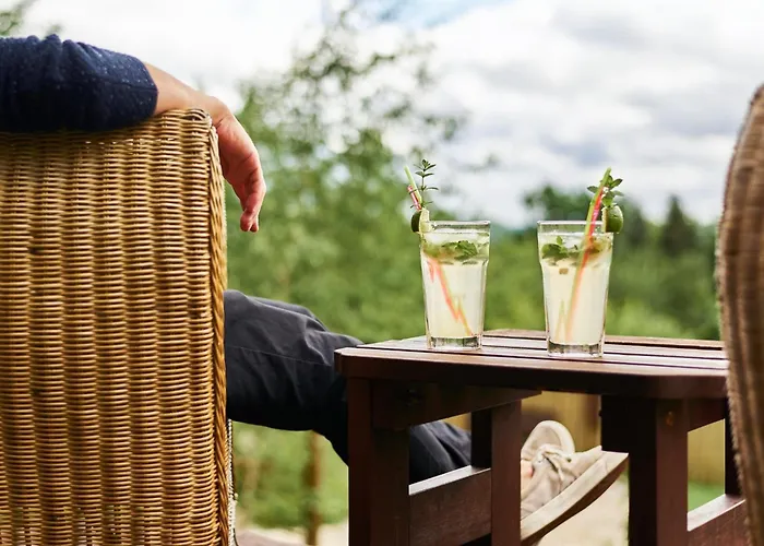 Отель Boutique Swisshouse 4*